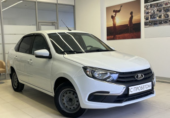Подержанный автомобиль LADA (ВАЗ) Granta Sedan 2023 года (3 фото)