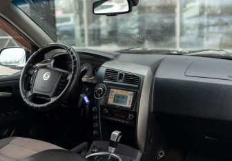 Подержанный автомобиль SsangYong Kyron 2008 года (10 фото)