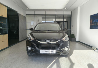 Подержанный автомобиль Hyundai ix35 2014 года (2 фото)
