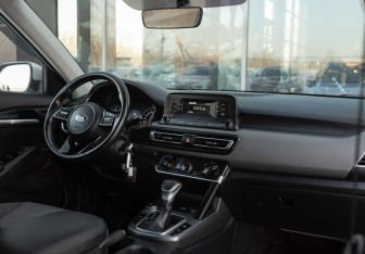 Подержанный автомобиль Kia Seltos 2021 года (10 фото)