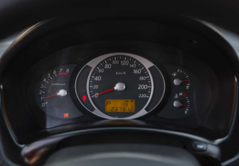 Подержанный автомобиль Hyundai Tucson 2007 года (12 фото)