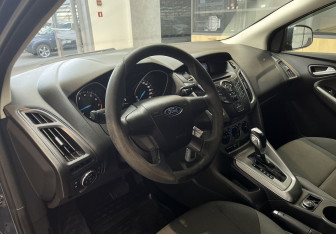 Подержанный автомобиль Ford Focus Hatchback 2012 года (7 фото)