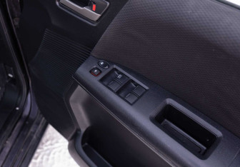 Подержанный автомобиль Honda Freed 2011 года (15 фото)