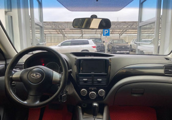 Подержанный автомобиль Subaru Impreza Hatchback 2007 года (9 фото)