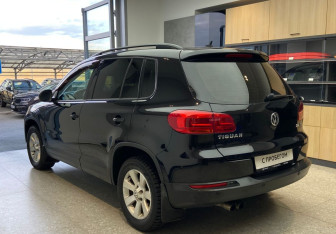 Подержанный автомобиль Volkswagen Tiguan 2013 года (7 фото)