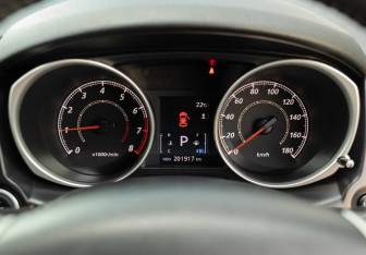 Подержанный автомобиль Mitsubishi RVR Suv 2010 года (13 фото)