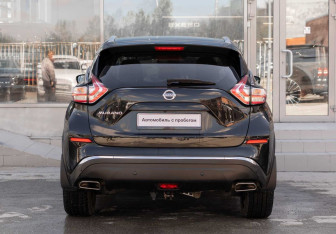 Подержанный автомобиль Nissan Murano Suv 2016 года (6 фото)