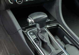 Подержанный автомобиль Kia Optima Sedan 2017 года (15 фото)