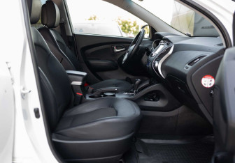 Подержанный автомобиль Hyundai ix35 2012 года (20 фото)