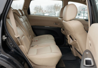 Подержанный автомобиль Subaru Tribeca 2007 года (20 фото)