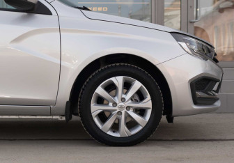 Подержанный автомобиль LADA (ВАЗ) Vesta Sedan 2024 года (9 фото)