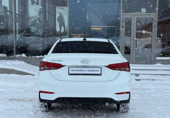 Подержанный автомобиль Hyundai Solaris Sedan 2018 года (6 фото)
