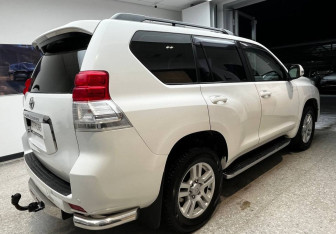 Подержанный автомобиль Toyota Land Cruiser Prado 2013 года (5 фото)