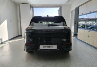 Подержанный автомобиль Voyah Free 2023 года (5 фото)