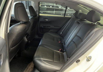 Подержанный автомобиль Honda Accord Sedan 2017 года (16 фото)