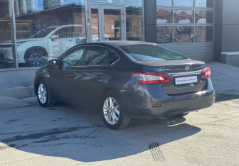 Подержанный автомобиль Nissan Sentra Sedan 2014 года (5 фото)