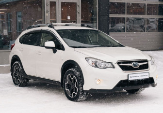 Подержанный автомобиль Subaru XV 2013 года (3 фото)