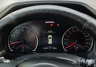 Подержанный автомобиль Haval F7 2019 года (13 фото)