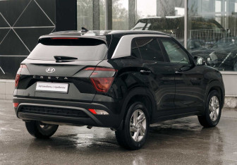 Подержанный автомобиль Hyundai Creta 2022 года (5 фото)