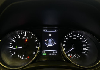 Подержанный автомобиль Nissan X-Trail 2018 года (12 фото)