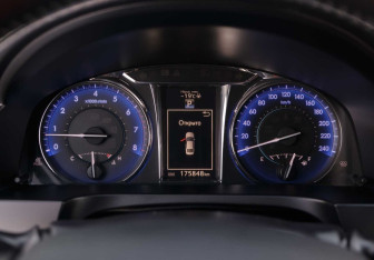 Подержанный автомобиль Toyota Camry Sedan 2016 года (13 фото)