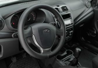 Подержанный автомобиль LADA (ВАЗ) Granta Liftback 2018 года (11 фото)