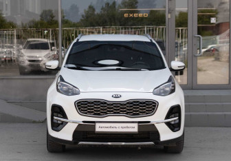 Подержанный автомобиль Kia Sportage 2020 года (2 фото)