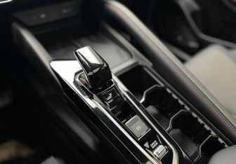 Подержанный автомобиль Geely Coolray 2024 года (18 фото)