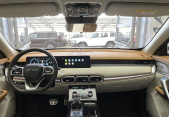 Подержанный автомобиль Jetour X70 2023 года (10 фото)