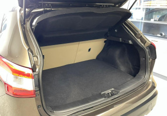 Подержанный автомобиль Nissan Qashqai 2014 года (11 фото)