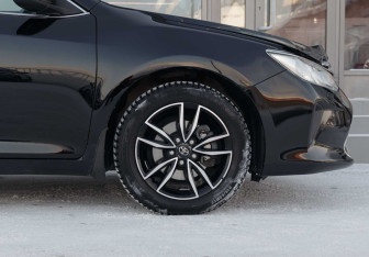 Подержанный автомобиль Toyota Camry Sedan 2016 года (9 фото)