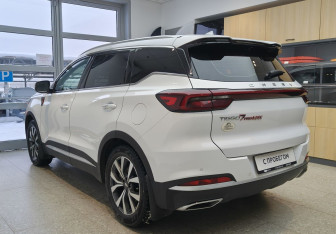 Подержанный автомобиль Chery Tiggo 7 Pro Max 2023 года (7 фото)