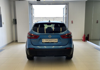 Подержанный автомобиль Nissan Qashqai 2020 года (5 фото)