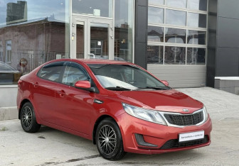 Подержанный автомобиль Kia Rio Sedan 2015 года (3 фото)