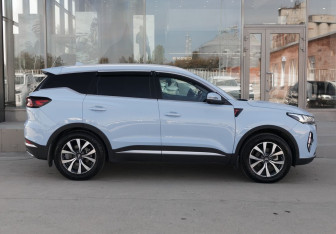 Подержанный автомобиль Chery Tiggo 7 Pro Max 2023 года (4 фото)
