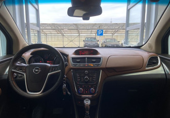 Подержанный автомобиль Opel Mokka 2013 года (11 фото)