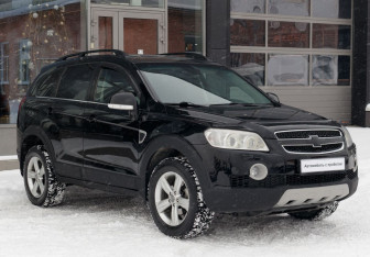 Подержанный автомобиль Chevrolet Captiva 2007 года (3 фото)