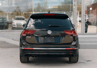 Подержанный автомобиль Volkswagen Tiguan 2017 года (6 фото)
