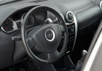 Подержанный автомобиль LADA (ВАЗ) Largus Wagon 2019 года (11 фото)