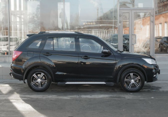 Подержанный автомобиль Lifan X60 2017 года (4 фото)