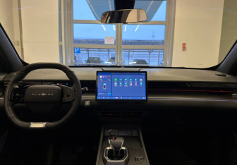 Подержанный автомобиль Jetour Dashing 2023 года (10 фото)