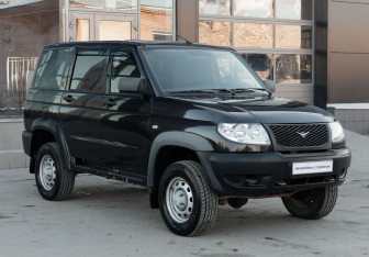 Подержанный автомобиль УАЗ Patriot 2014 года (3 фото)