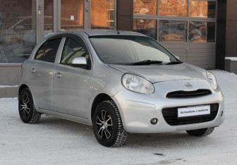 Подержанный автомобиль Nissan March Hatchback 2012 года (3 фото)