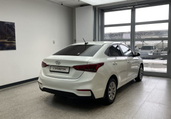 Подержанный автомобиль Hyundai Solaris Sedan 2018 года (4 фото)