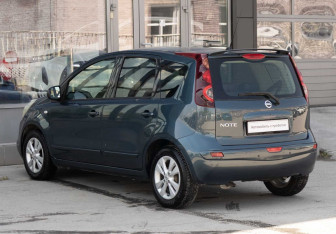 Подержанный автомобиль Nissan Note 2012 года (7 фото)