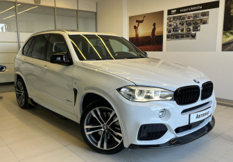 Подержанный автомобиль BMW X5 2013 года (3 фото)