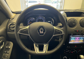 Подержанный автомобиль Renault Duster 2019 года (10 фото)