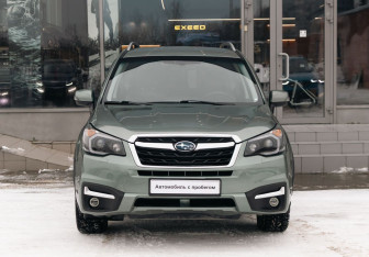 Подержанный автомобиль Subaru Forester Suv 2016 года (2 фото)