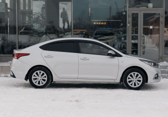 Подержанный автомобиль Hyundai Solaris Sedan 2018 года (4 фото)