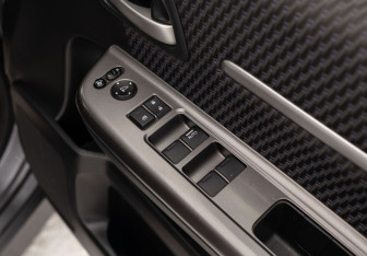 Подержанный автомобиль Honda Stepwgn 2016 года (18 фото)